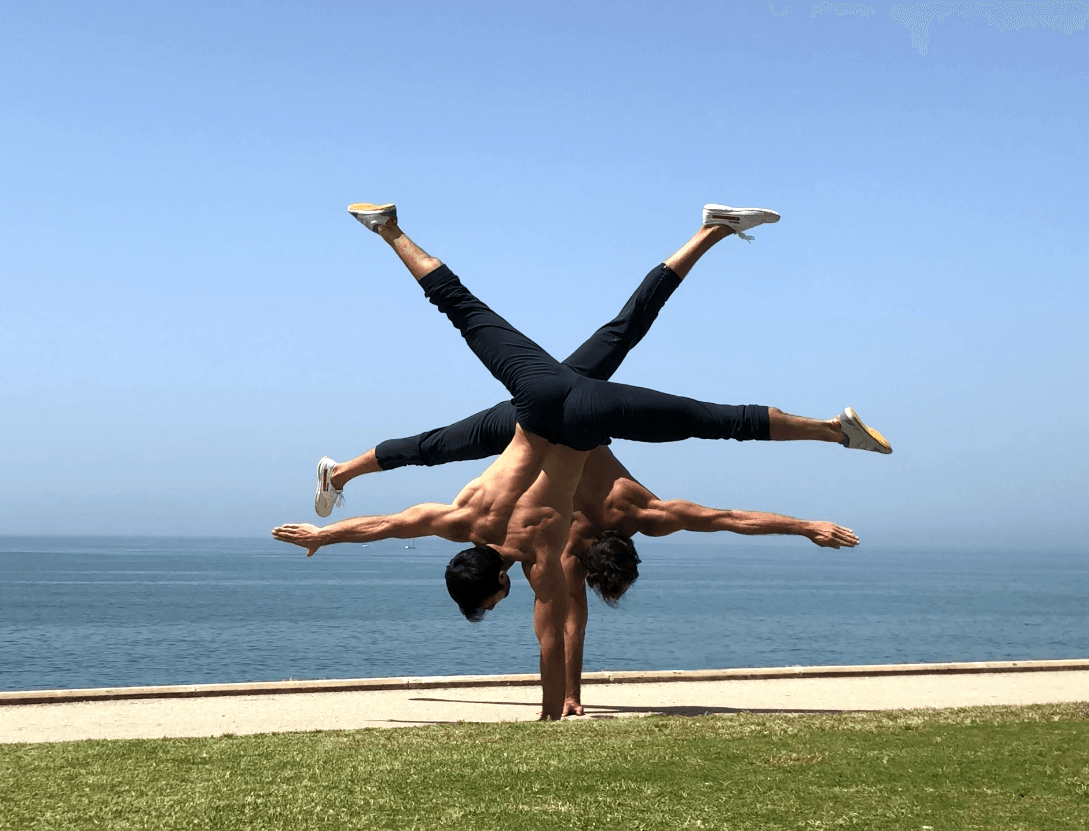 One-Arm_Handstand-star athleticult-logo after editing 2